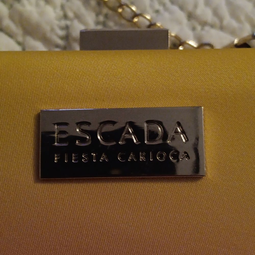 Escada   - Picture 2 of 4